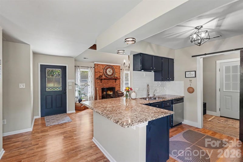 11407 Treebark Dr, Pineville, NC 28134