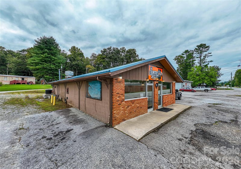 2012 Old Rosman Hw, Rosman, NC 28772