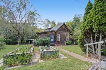1 Locust Ave, Asheville, NC 28804
