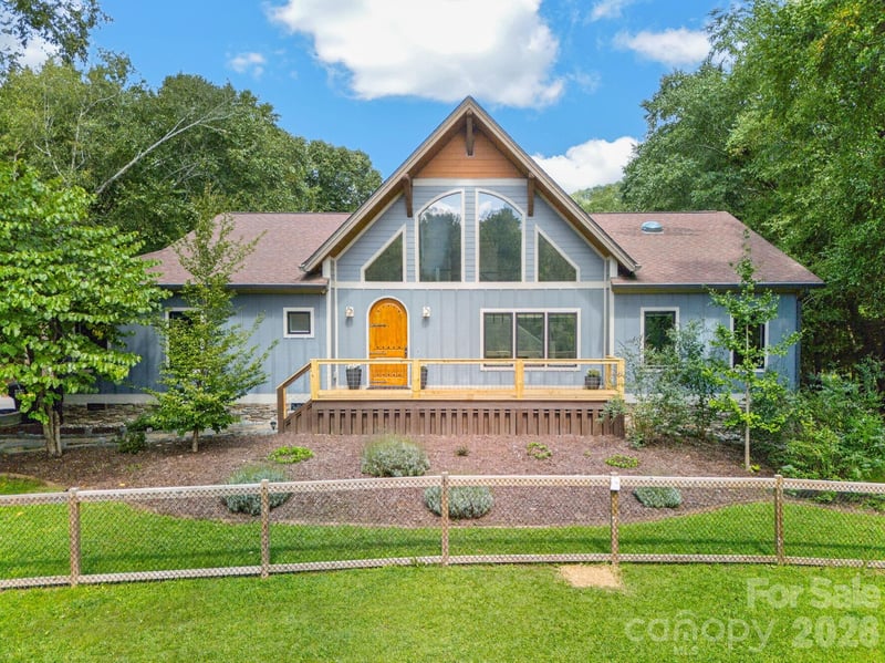 73 Hudson Hl, Horse Shoe, NC 28742