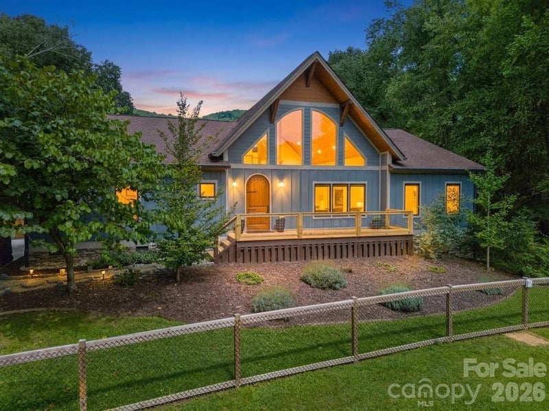 73 Hudson Hl, Horse Shoe, NC 28742