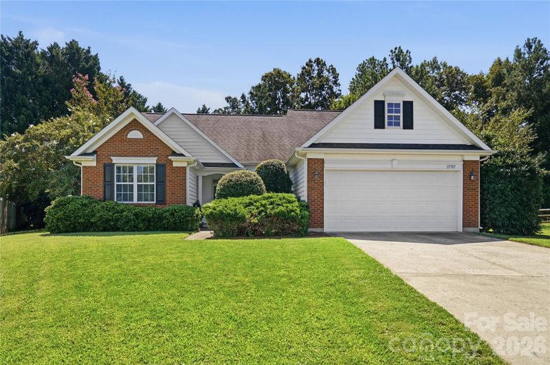 15707 Corsair Ct, Charlotte, NC 28278