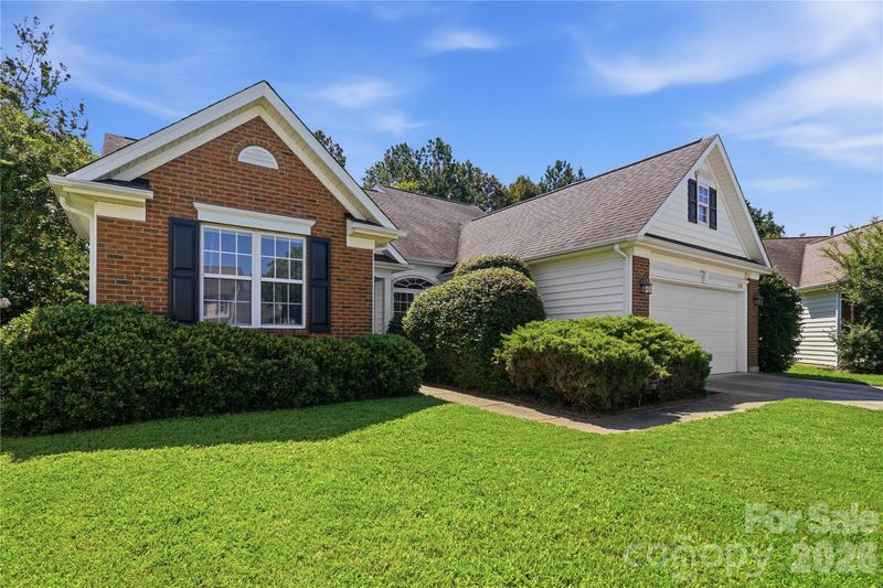 15707 Corsair Ct, Charlotte, NC 28278