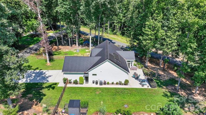 7342 Milan Dr, Huntersville, NC 28078