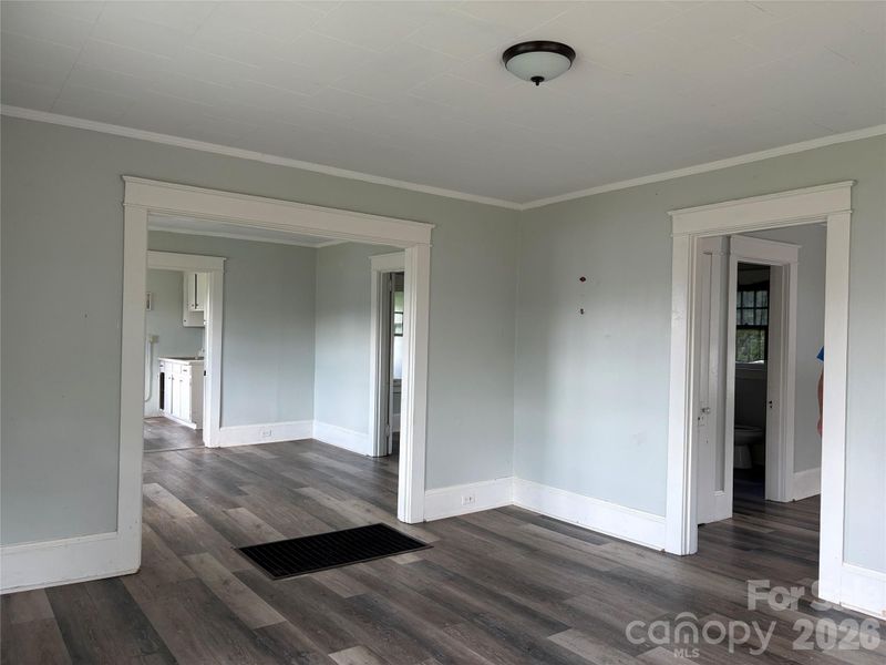 150 Woodlawn Dr, Statesville, NC 28677