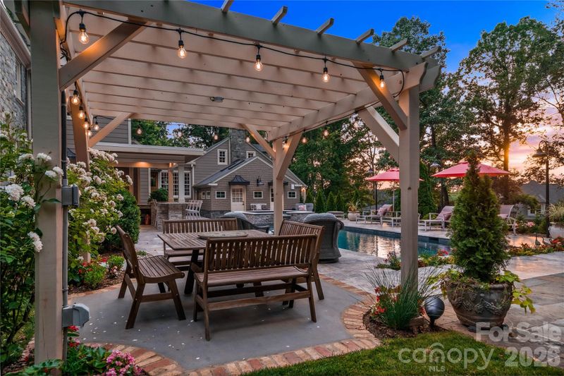 Hickory, NC 28601