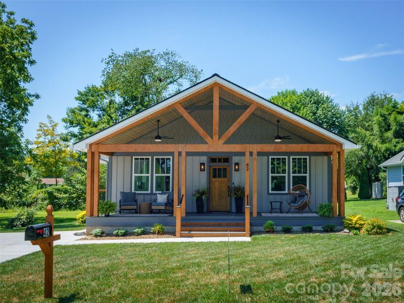 42 Summit Ave, Brevard, NC 28712