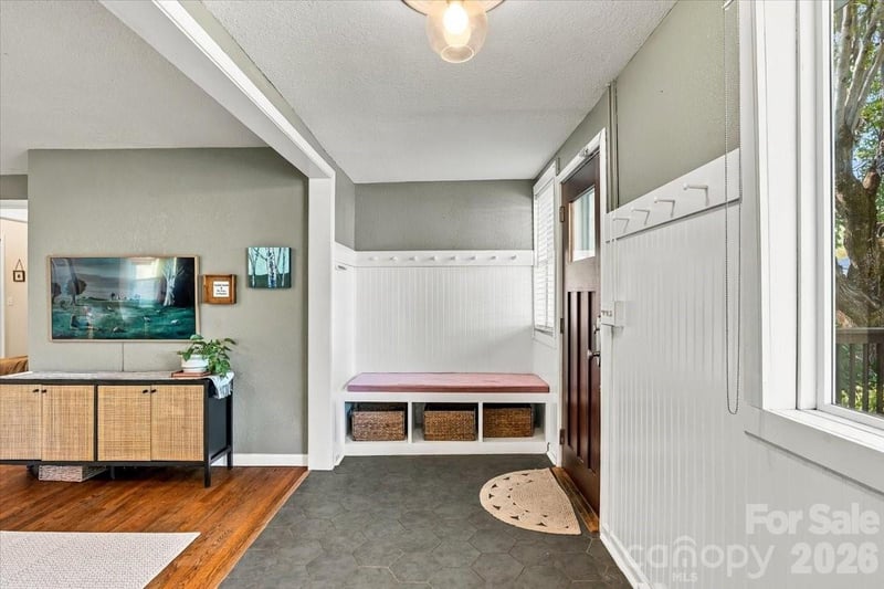 94 Pressley Ave, Brevard, NC 28712