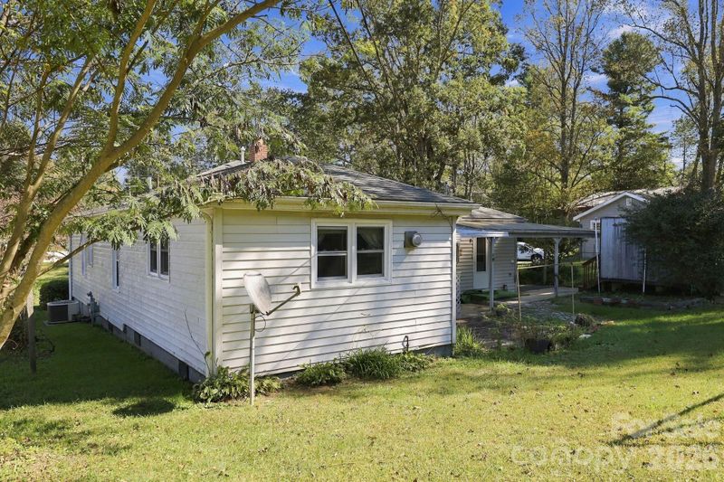 3305 Spartanburg Hw, Flat Rock, NC 28731