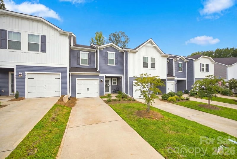 837 Gerard Bay Dr, Fort Mill, SC 29715