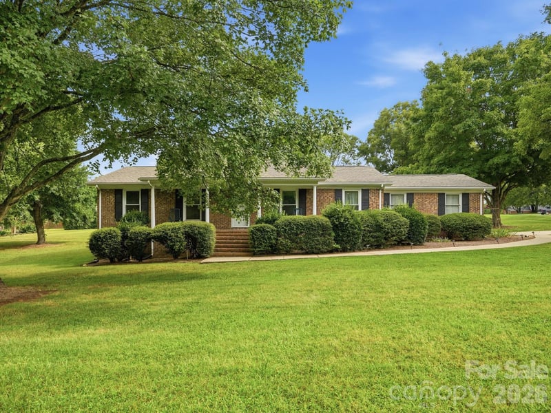 1807 NW Alamance Dr #103, Concord, NC 28027