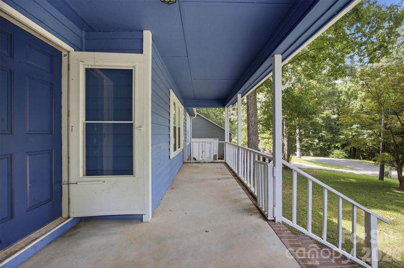 103 New Hampshire Dr, Stanley, NC 28164