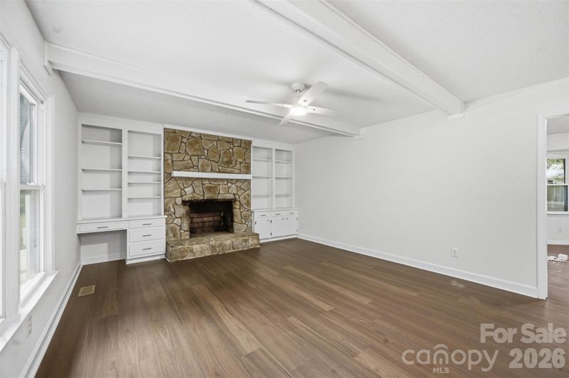103 New Hampshire Dr, Stanley, NC 28164