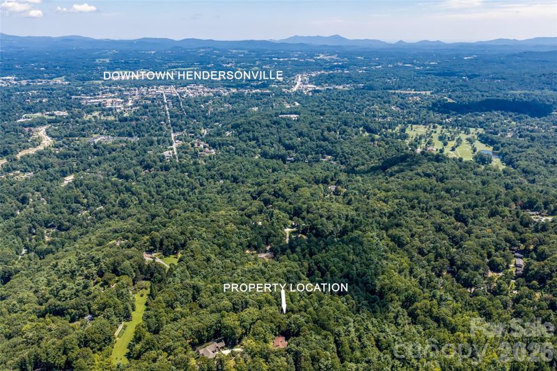 99999 Sabine Dr #2A, Laurel Park, NC 28739