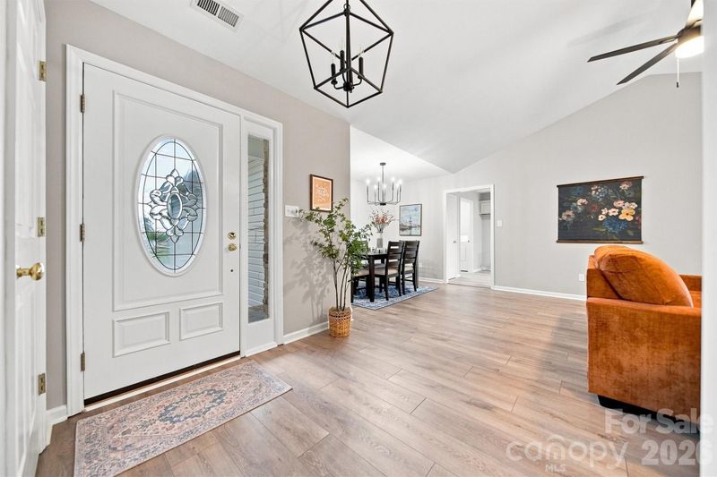 2556 23rd Street Dr NE, Hickory, NC 28601