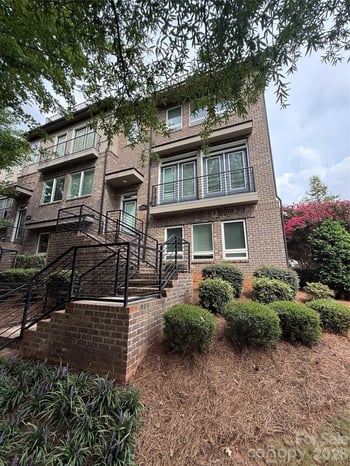 704 Lamar Ave, Charlotte, NC 28204