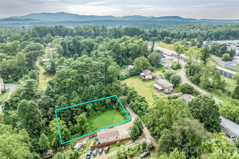 751 Brevard Rd, Asheville, NC 28806