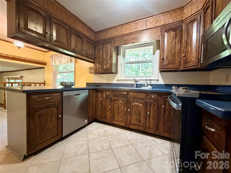 4819 Carousel Dr, Charlotte, NC 28212