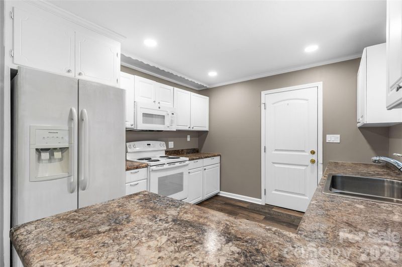 613 W Doc Garris Rd, Lancaster, SC 29720