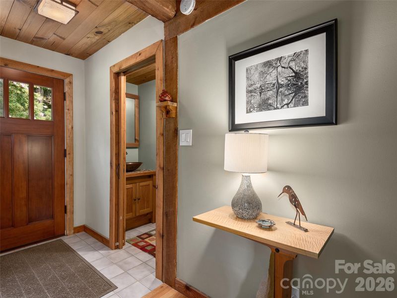 225 Long Branch Rd, Swannanoa, NC 28778