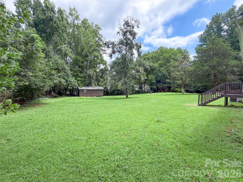 3556 Oakwood Ave, Claremont, NC 28610