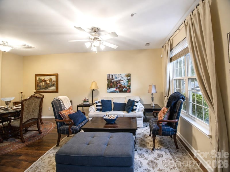 8310 Chaceview Ct, Charlotte, NC 28269