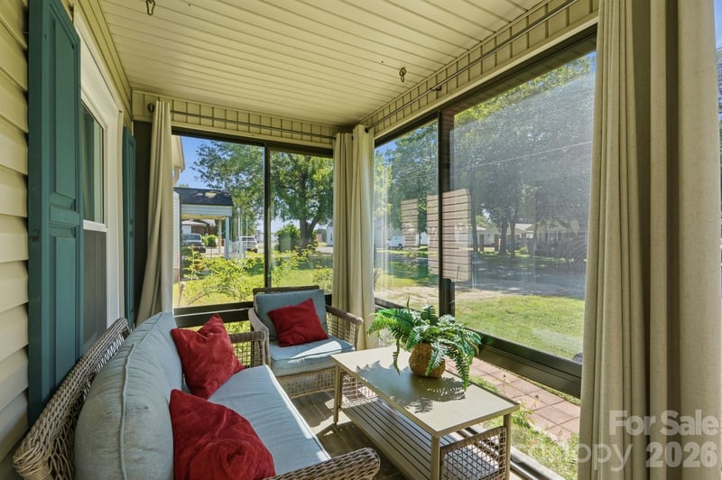 605 Peach St, Kannapolis, NC 28083