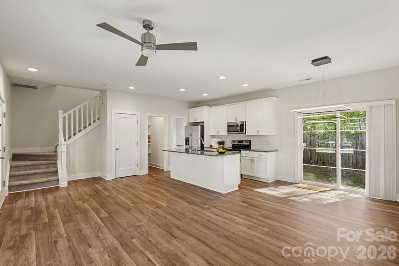 1522 Wembley Dr, Charlotte, NC 28205