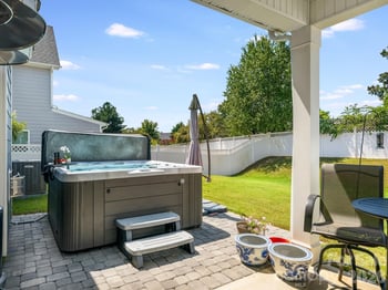 6008 Hampstead Pond Ln, Charlotte, NC 28105