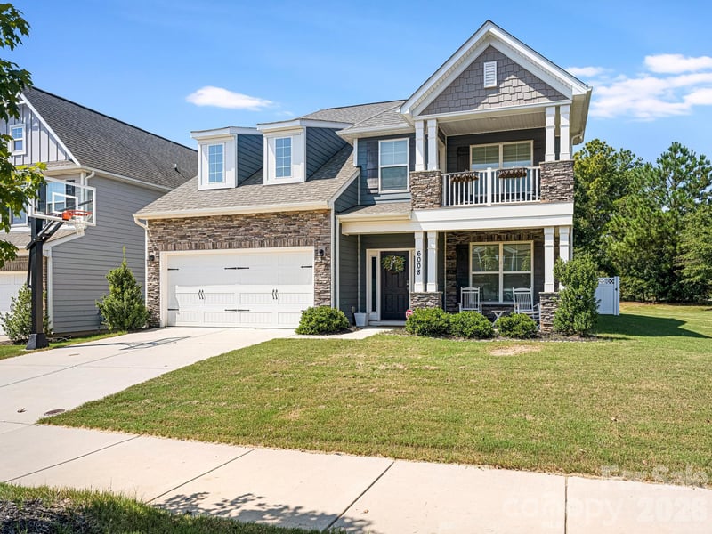 6008 Hampstead Pond Ln, Matthews, NC 28105