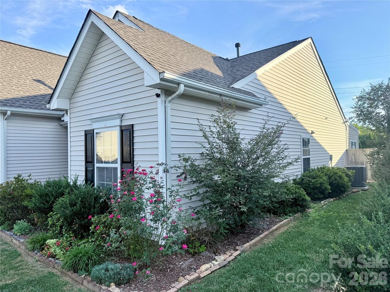 10323 Green Hedge Ave, Charlotte, NC 28269
