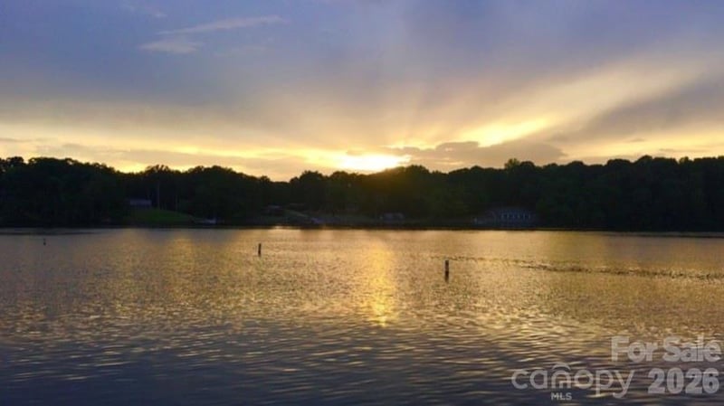 9816 Emerald Point Dr #5, Charlotte, NC 28278