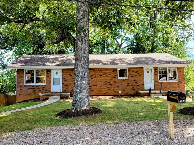 14 Oteen Church Rd, Asheville, NC 28805