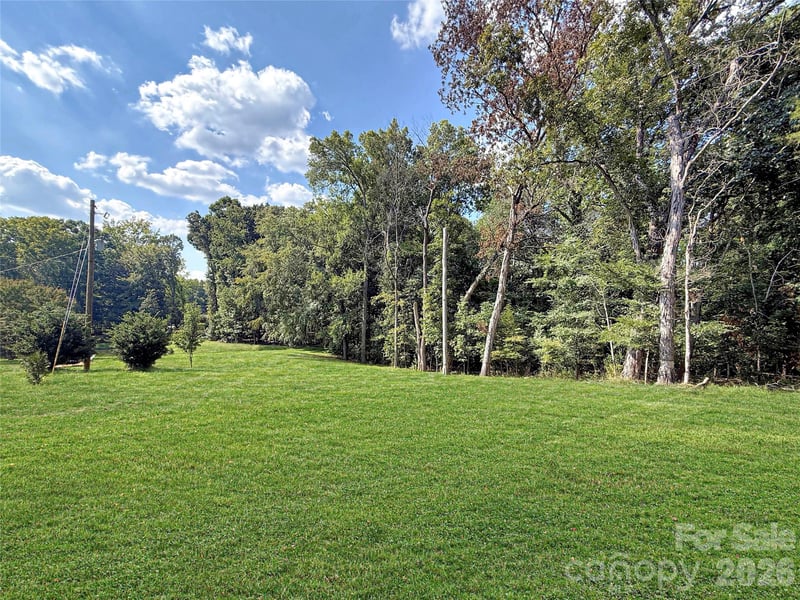 2540 Sam Newell Rd, Matthews, NC 28105