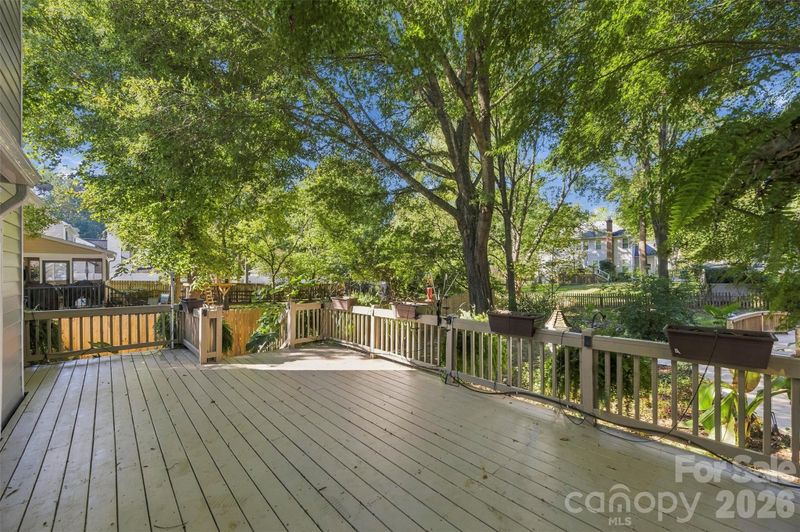 9014 Pickering Grove Ln, Charlotte, NC 28216
