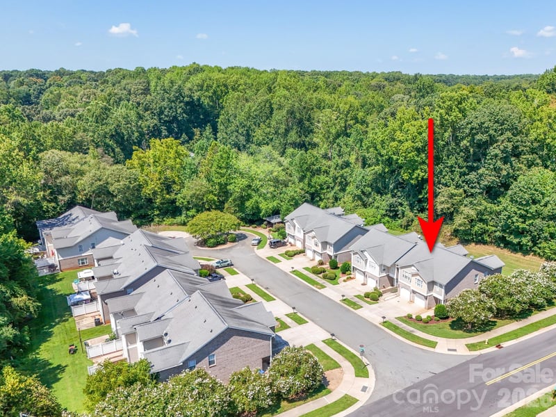 106 Sherman Oaks Ln, Mooresville, NC 28115