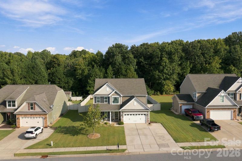 5857 Mcclintock Dr, Denver, NC 28037
