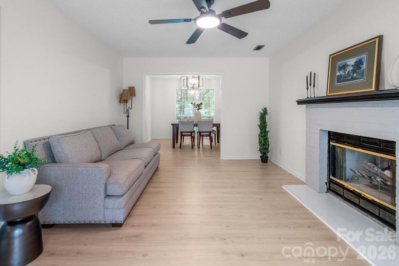 8314 David Lee Ln, Charlotte, NC 28227