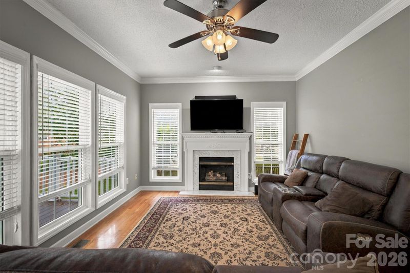 2183 13th Street Ct NE, Hickory, NC 28601