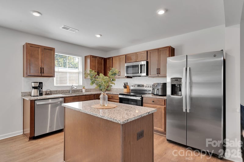 4008 Haldane St, Charlotte, NC 28214