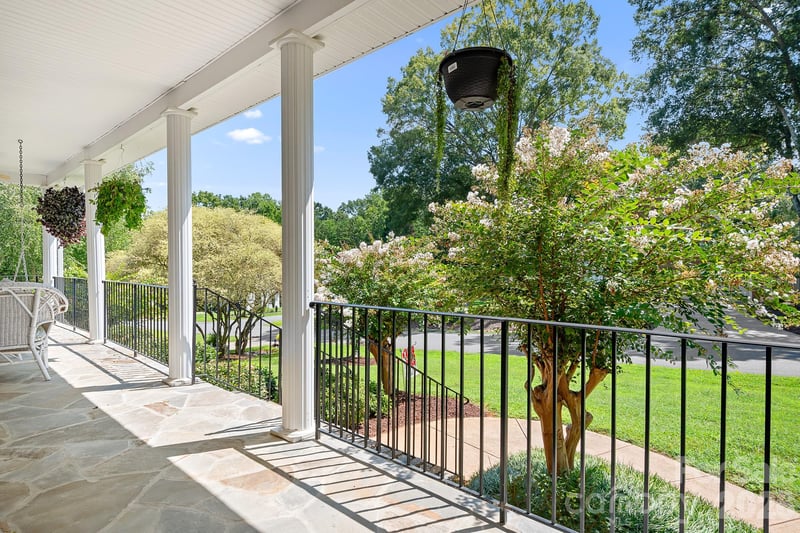 684 Millswood Dr, Mooresville, NC 28115