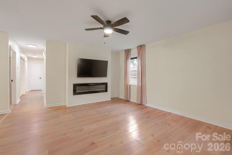 3216 Lasalle St, Charlotte, NC 28216