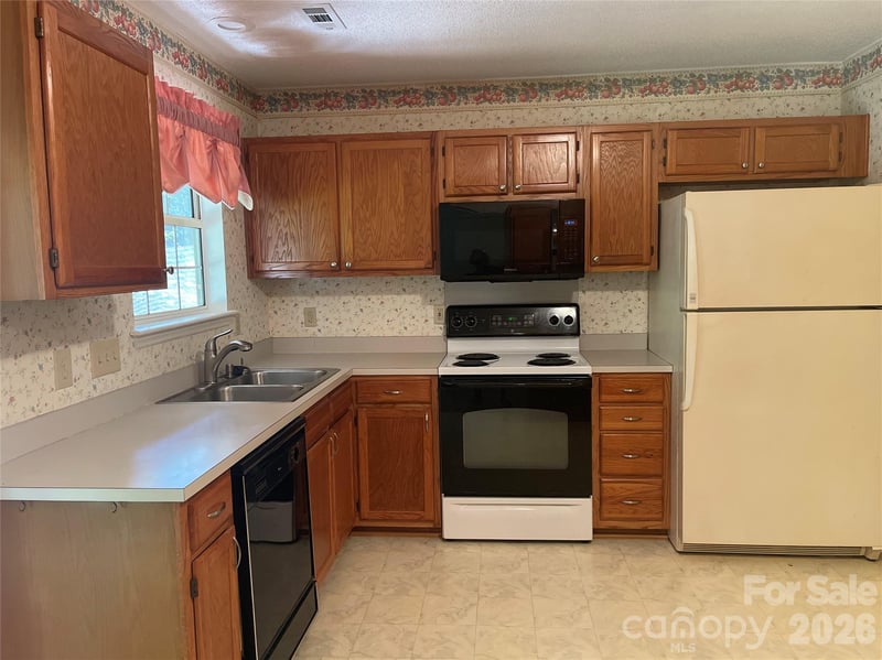 14223 Walkers Crossing Dr, Charlotte, NC 28273