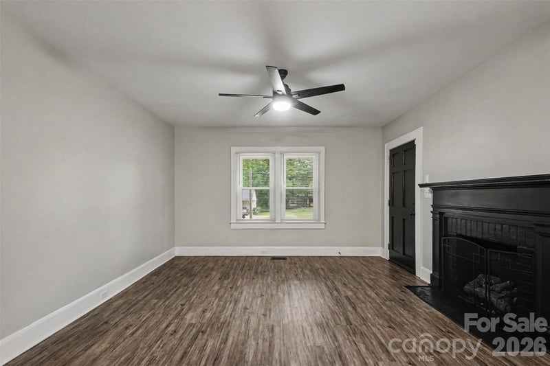 1521 Blackwood St, Gastonia, NC 28052