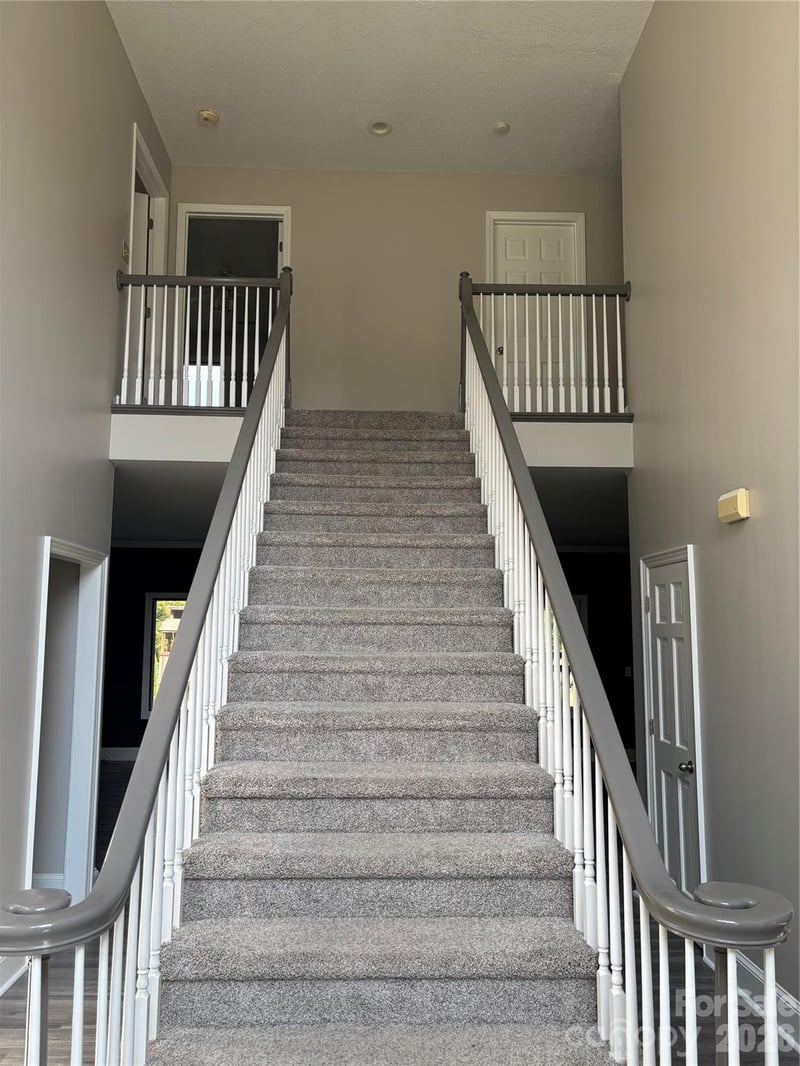 1001 Downpatrick Ln NW, Concord, NC 28027