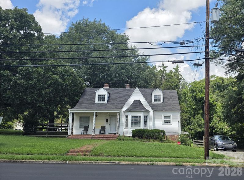 204 E Trade St, Dallas, NC 28034