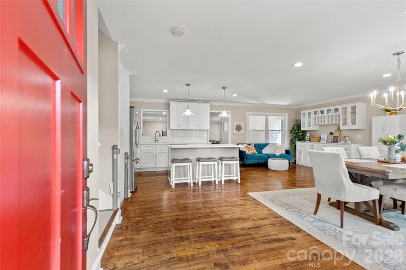 6623 Long Meadow Rd, Charlotte, NC 28210