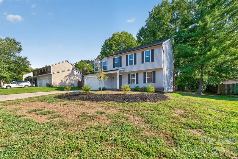 10730 Downpatrick Pl, Charlotte, NC 28262