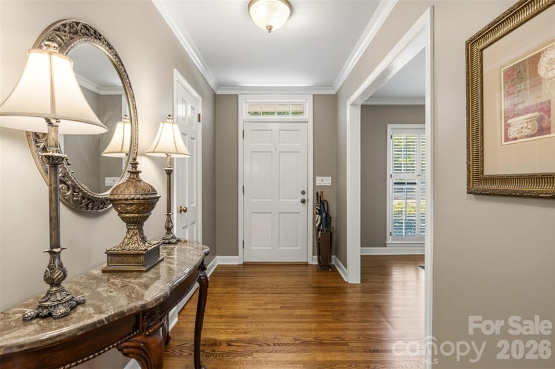 1009 Bearmore Dr, Charlotte, NC 28211
