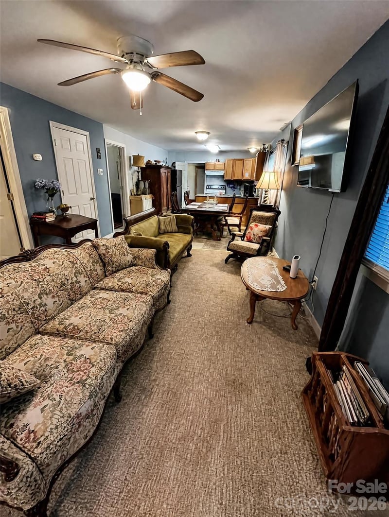 816 Skyland St, Kannapolis, NC 28083